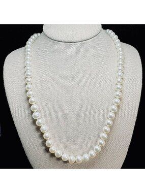 Fine Freshwater Pearl Necklace VTG 925 Sterling Silver 5.5mm Size 18.25'' Length